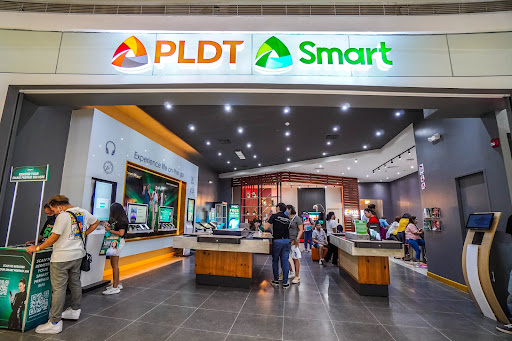 PLDT Smart Experience Hub SM Mall of Asia